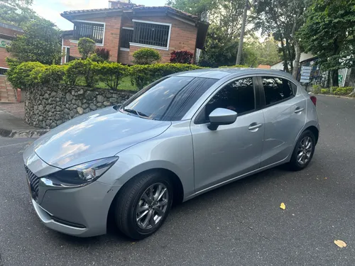 Mazda 2 2022 Touring  23.000KM 