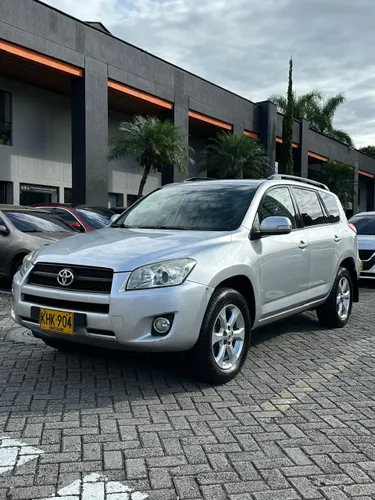 TOYOTA RAV4 IMPERIAL 4X4 AUTOMÁTICA 2011