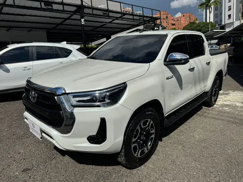 TOYOTA HILUX SRV 2.8