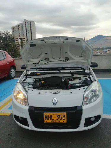 Renault Sandero 2015
