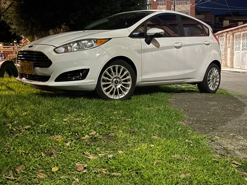 Ford fiesta titanium