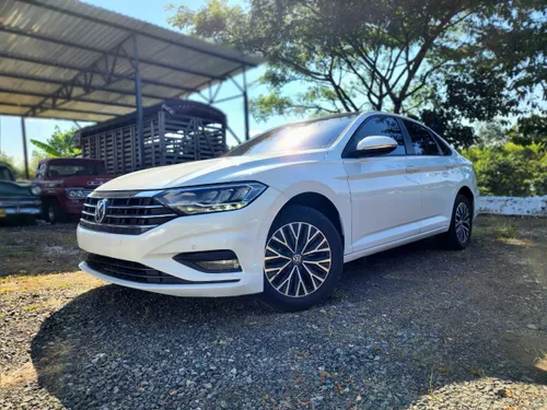 VOLKSWAGEN JETTA HIGHLINE 