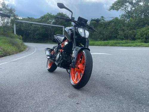 KTM duke 390 NG 2024