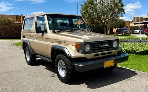 Toyota Land Cruiser 4.5 Fzj73 Macho 1993