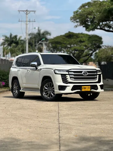 Toyota LC300 VX BLINDAJE 2 PLUS