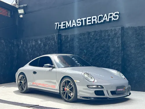 PORSCHE 911 CARRERA 4S