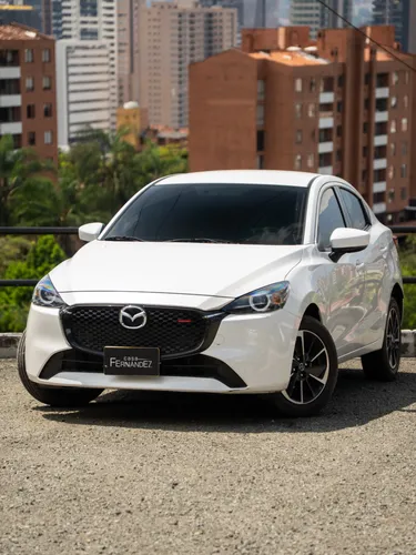 Mazda 2 Grand Touring LX sedan 2025 