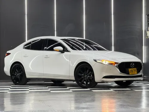 MAZDA 3 GRAND TOURING LX