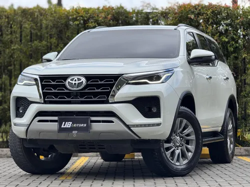TOYOTA FORTUNER SRV-2022-