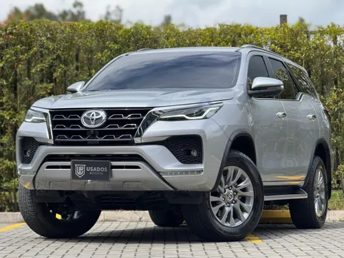 TOYOTA FORTUNER SRV -2022-