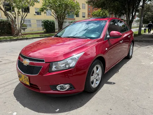 Chevrolet Cruze LS MT1800CC ROJO VELVET AA DH AB CT