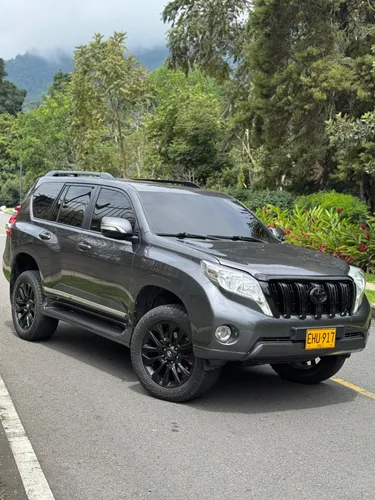 TOYOTA PRADO TXL  BLINDAJE 2 PLUS SIN RESOLUCIÓN
