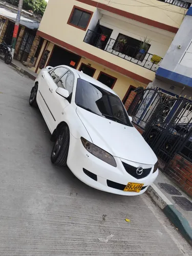Mazda 6 2005 en perfectas condiciones.