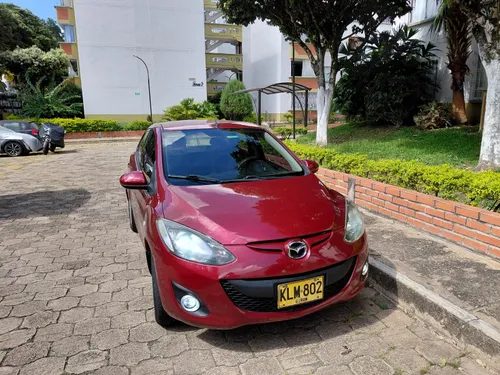 MAZDA 2