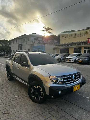 RENAULT OROCH OUTSIDER 2023 4X4 MECÁNICA 