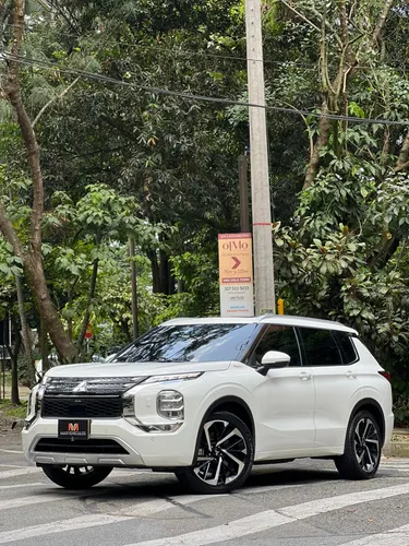 Mitsubishi Outlander 2026