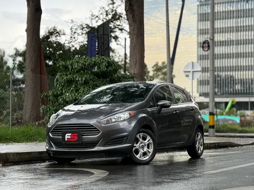 FORD FIESTA SE HATCHBACK 2015