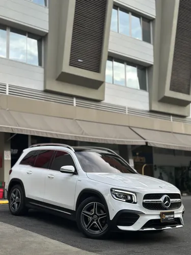MERCEDES BENZ GLB200