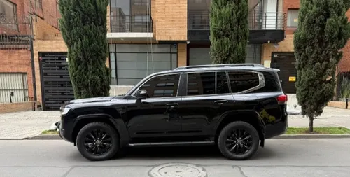 Toyota Sahara lc300 vxr 2022