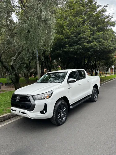 Toyota Hilux SR Nueva