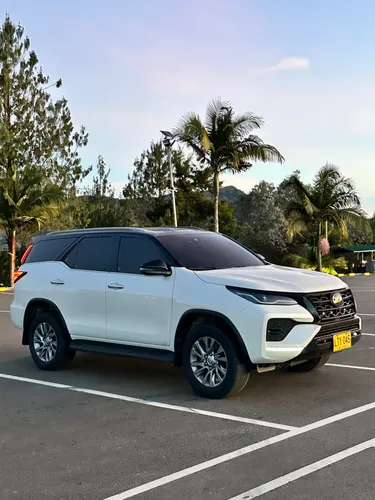 Toyota Fortuner SRV 2.4 Diésel