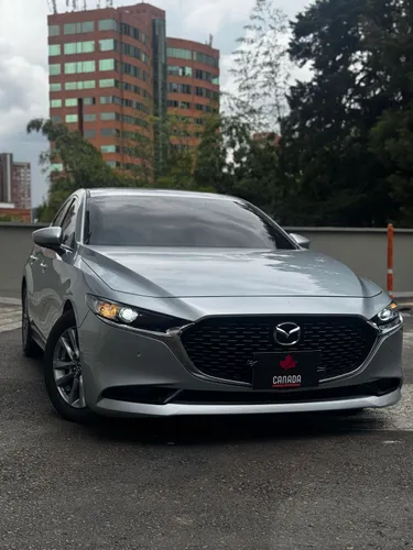 MAZDA 3 TOURING HIBRIDO COGINERIA DE CUERO 