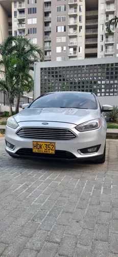 Ford focus titanium 2015 