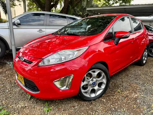 FORD FIESTA HATCHBACK MT 1600CC 5P CT MODELO 2012