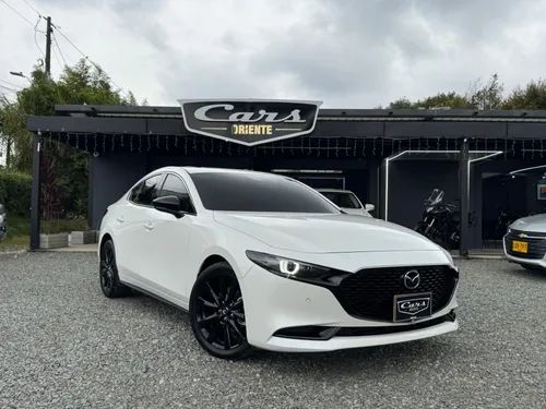 Mazda 3 Grant Touring Lx Carbón Edition   