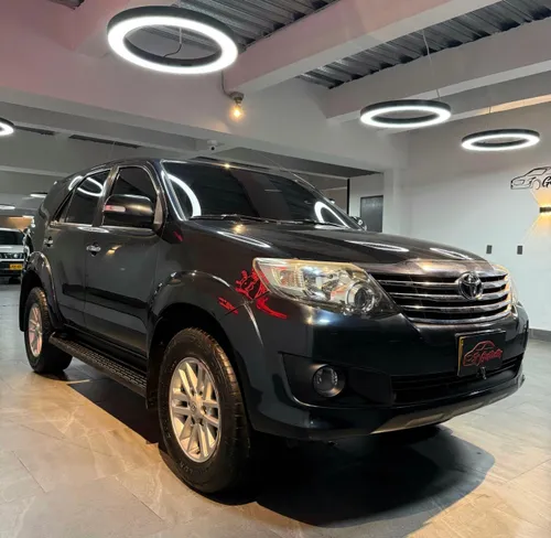 Toyota Fortuner SR5 2012