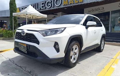  Toyota rav4 xle sunroof 2020