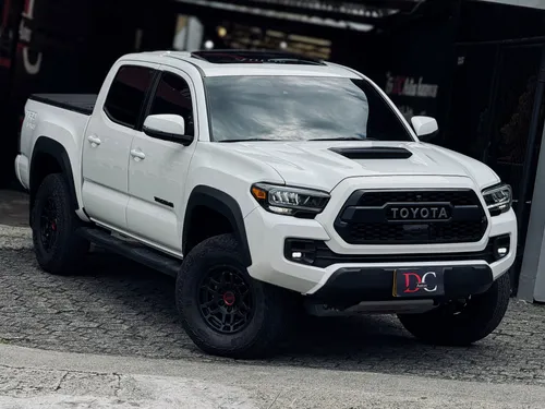 Toyota Tacoma TRD PRO MT 2023