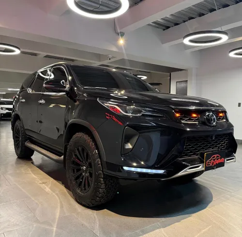 Toyota Fortuner Srv 2025