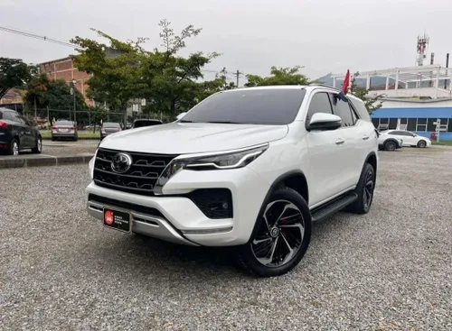Toyota Fortuner SRV 2024