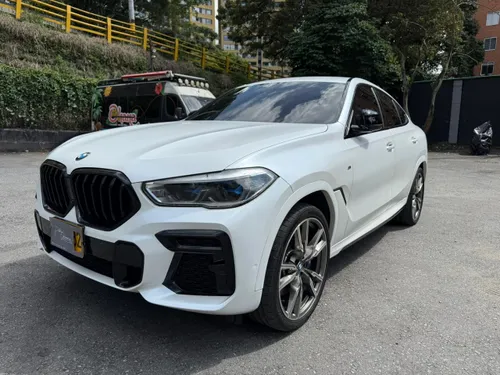 BMW X6 M50I 2023 V8 BI-TURBO 530HP 4X4