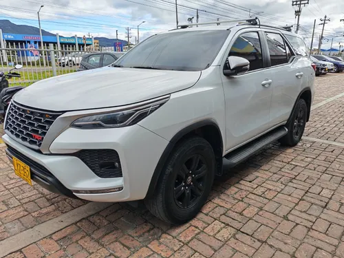 Toyota Fortuner 2023  4x2