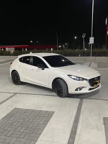 Mazda 3 Sport Touring 2017 