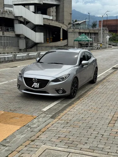 MAZDA 3 GRAND TOURING 2016