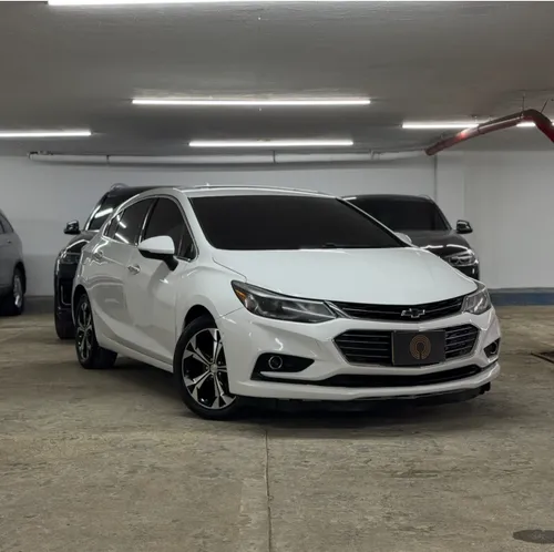 Chevrolet Cruze hatch back 1.4 turbo 