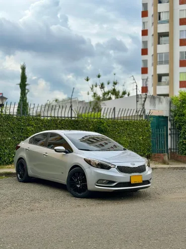 Kia CERATO SUMMA 2016