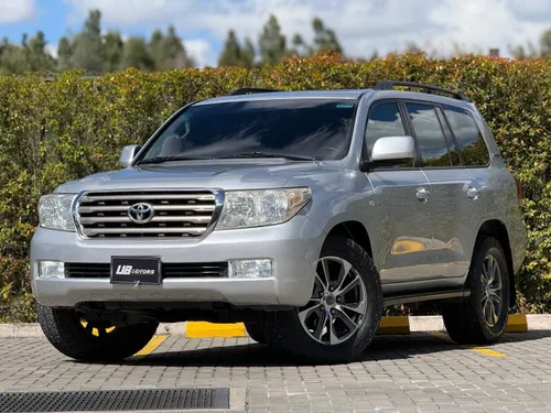 TOYOTA LAND CRUISER VDJ LC200-2011-