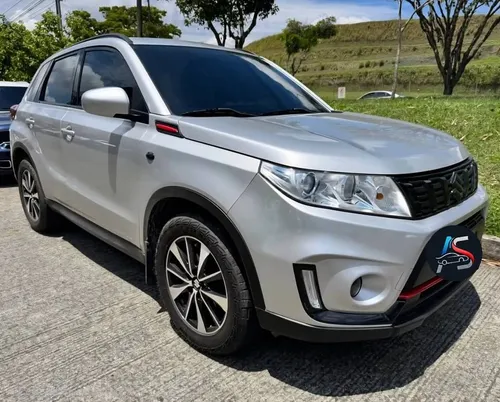 2023 Suzuki Vitara Live Automatica