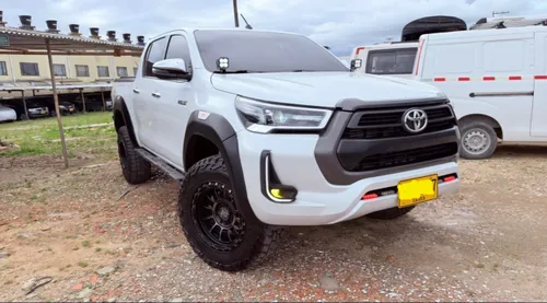 TOYOTA HILUX SRV - 2023 - 17.000km - 2.4 Diésel 4x4