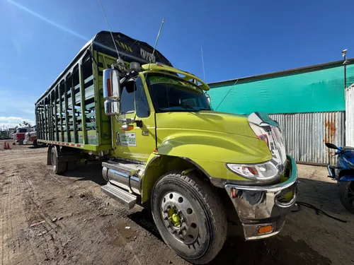 CAMIÓN INTERNATIONAL 2008 FULL EQUIPO