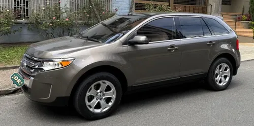 FORD EDGE 2013 AUTOMATICA 4X4 TECHO CRISTAL FULL EQUIPO