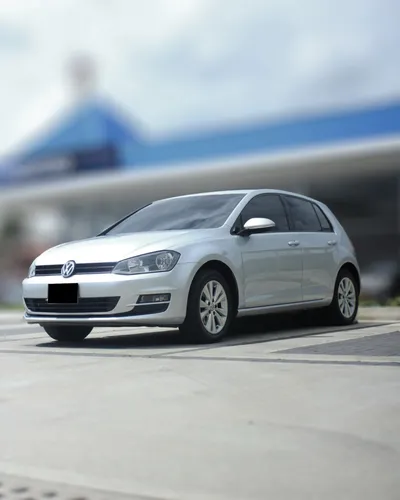 VOLKSWAGEN GOLF TSI COMFORTLINE 2017