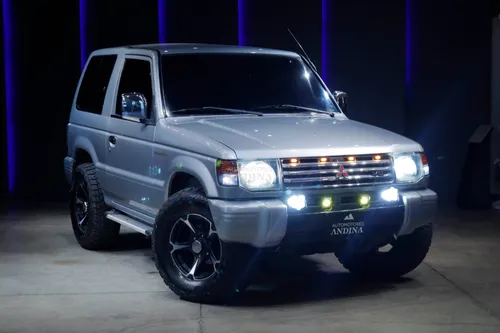 Mitsubishi MONTERO V13 MT 3000CC 3P 2004