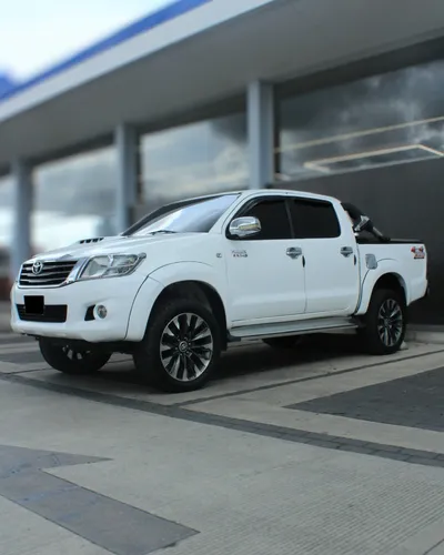 TOYOTA HILUX 2.5 2016