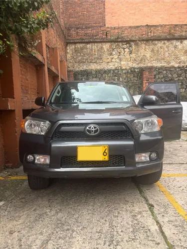 Toyota 4Runner SR5 2011 