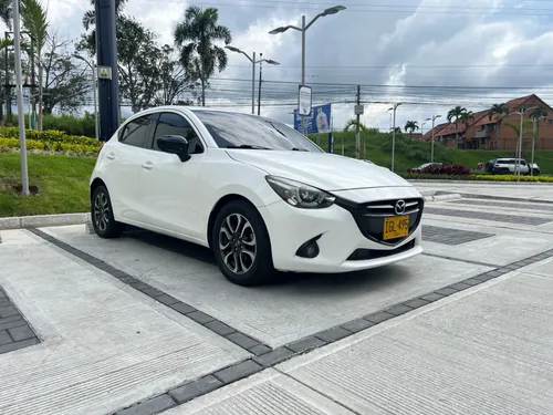 Mazda 2 grand touring 2016